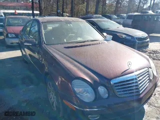2008 Mercedes-Benz E-Class 3.0L with VIN WDBUF22X38B278735, listed as a IAAI auction lot 41123463 with 199,466 mi miles. Bid and sale history available at carsss.com. Image 1.
