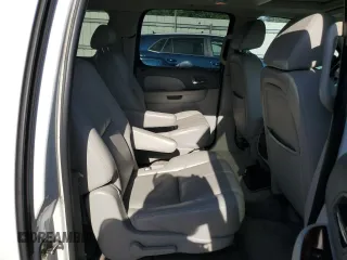 2008 Chevrolet Suburban LT w/2LT with VIN 3GNFC16038G200111, listed as a Copart auction lot 54921175 with 490,511 mi miles and Clean Title. Bid and sale history available at carsss.com. Image 10.