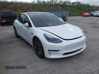 2021 Tesla Model 3 Long Range z VIN 5YJ3E1EB7MF979988, wystawiony jako IAAI lot #40893463 z przebiegiem 38 230 mil mil oraz . Historia ofert i sprzedaży dostępna na DreamBid. Obrazek 1.