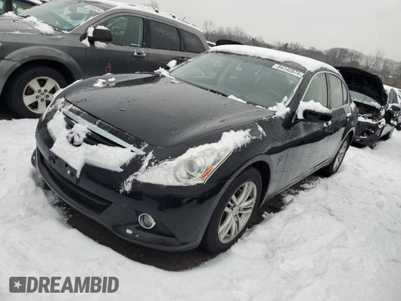 2015 Infiniti Q40 with VIN JN1CV6AR4FM521211, listed as a Copart auction lot 84142874 with 109,908 mi miles and Salvage Title. Bid and sale history available at carsss.com. Image 1.