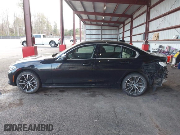 2021 BMW 3 Series 330i xDrive with VIN 3MW5R7J0XM8B58647, listed as a IAAI auction lot 42027965 with 34,230 mi miles. Bid and sale history available at carsss.com. Image 14.