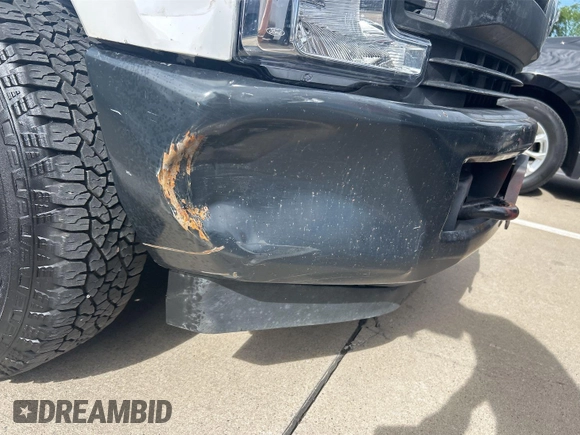 2019 Ford F-250 XL with VIN 1FDBF2A62KEE59702, listed as a IAAI auction lot 42767178 with 120,172 mi miles and . Bid and sale history available at DreamBid. Image 8.