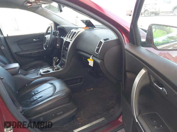 2010 GMC Acadia SLT2 z VIN 1GKLVNED9AJ136747, wystawiony jako IAAI lot #42478544 z przebiegiem 165 053 mil mil oraz . Historia ofert i sprzedaży dostępna na DreamBid. Obrazek 5.