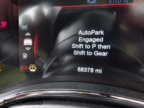 2019 Dodge Durango R/T с VIN 1C4SDJCT7KC550824, выставлен на аукционе IAAI как лот 41661215 с пробегом 68 378 миль миль и . История ставок и продаж доступна на DreamBid. Изображение 7.