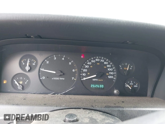 2002 Jeep Grand Cherokee Laredo z VIN 1J4GX48S62C201579, wystawiony jako IAAI lot #42102238 z przebiegiem 262 630 mil mil oraz . Historia ofert i sprzedaży dostępna na DreamBid. Obrazek 7.
