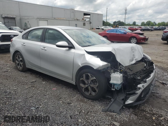 2021 Kia Forte LXS z VIN 3KPF24AD5ME334549, wystawiony jako Copart lot #57179825 z przebiegiem 43 544 mil mil oraz Szkoda całkowita • Salvage title. Historia ofert i sprzedaży dostępna na DreamBid. Obrazek 4.
