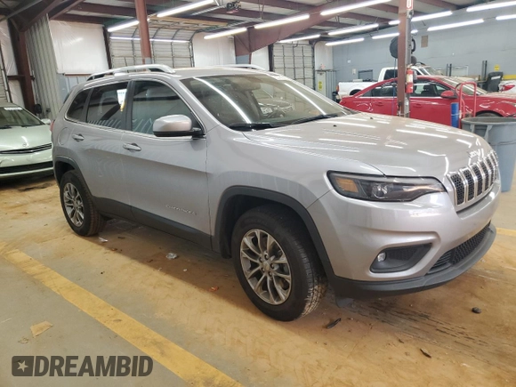 2019 Jeep Cherokee Latitude Plus с VIN 1C4PJMLX4KD343773, выставлен на аукционе Copart как лот 63766095 с пробегом 72 169 миль миль и Списание • Salvage title. История ставок и продаж доступна на DreamBid. Изображение 4.