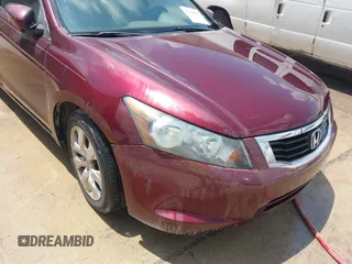 2010 Honda Accord EX-L z VIN 1HGCP2F80AA109718, wystawiony jako IAAI lot #42369942 z przebiegiem Nie podano mil oraz . Historia ofert i sprzedaży dostępna na DreamBid. Obrazek 6.