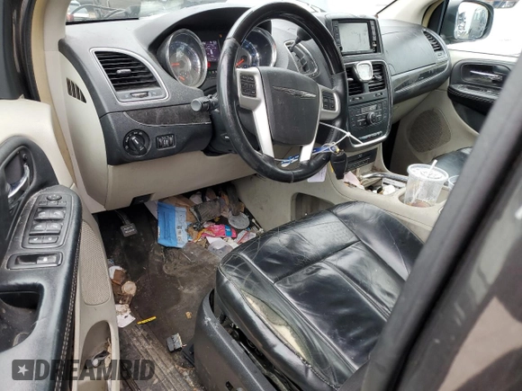 2016 Chrysler Town & Country Limited Platinum with VIN 2C4RC1GG9GR239750, listed as a Copart auction lot 47394415 with 156,273 mi miles and Salvage Title. Bid and sale history available at carsss.com. Image 8.