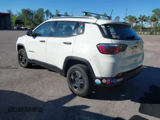 2020 Jeep Compass Sport with VIN 3C4NJDAB3LT210111, listed as a IAAI auction lot 41286048 with 78,372 mi miles and . Bid and sale history available at DreamBid. Image 3.