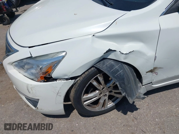 2013 Nissan Altima SV with VIN 1N4BL3AP7DN523429, listed as a IAAI auction lot 42016429 with 188,953 mi miles and . Bid and sale history available at DreamBid. Image 6.
