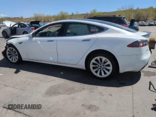 2017 Tesla Model S 100D with VIN 5YJSA1E29HF186222, listed as a Copart auction lot 55060935 with Not provided miles and Salvage title. Bid and sale history available at DreamBid. Image 2.