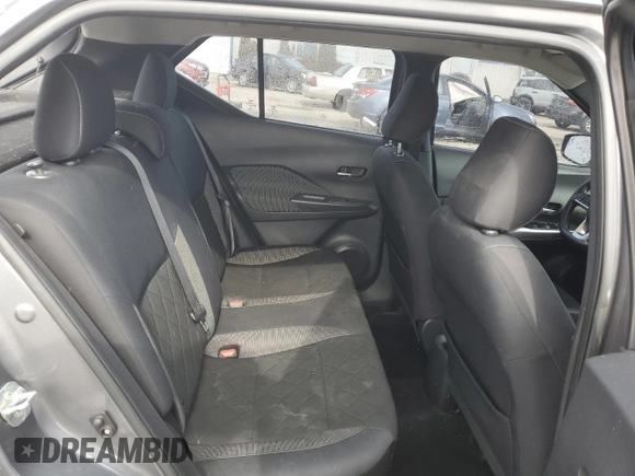 2019 Nissan Kicks SR z VIN 3N1CP5CU7KL547165, wystawiony jako Copart lot #49992975 z przebiegiem 98 357 mil mil oraz Nie do naprawy • Non repairable. Historia ofert i sprzedaży dostępna na DreamBid. Obrazek 11.
