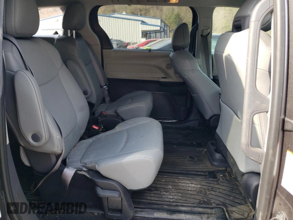 2023 Toyota Sienna XLE with VIN 5TDJSKFC2PS099326, listed as a Copart auction lot 48634035 with 28,081 mi miles and Salvage Title. Bid and sale history available at carsss.com. Image 11.