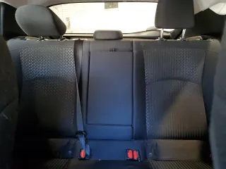 2016 Toyota Prius Four z VIN JTDKARFU2G3508628, wystawiony jako Copart lot #54727495 z przebiegiem Nie podano mil oraz Szkoda całkowita • Salvage title. Historia ofert i sprzedaży dostępna na DreamBid. Obrazek 10.