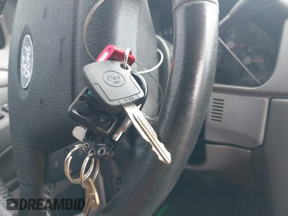 2004 Ford Explorer XLT с VIN 1FMZU63W74UB87536, выставлен на аукционе IAAI как лот 42498752 с пробегом 217 874 миль миль и . История ставок и продаж доступна на DreamBid. Изображение 11.