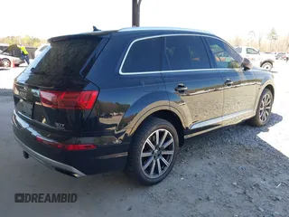 2017 Audi Q7 Prestige z VIN WA1VAAF77HD031953, wystawiony jako IAAI lot #41861647 z przebiegiem 71 335 mil mil oraz . Historia ofert i sprzedaży dostępna na DreamBid. Obrazek 4.