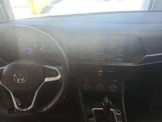 2024 Volkswagen Jetta S z VIN 3VW5M7BU5RM054887, wystawiony jako IAAI lot #42852694 z przebiegiem 25 677 mil mil oraz . Historia ofert i sprzedaży dostępna na DreamBid. Obrazek 23.