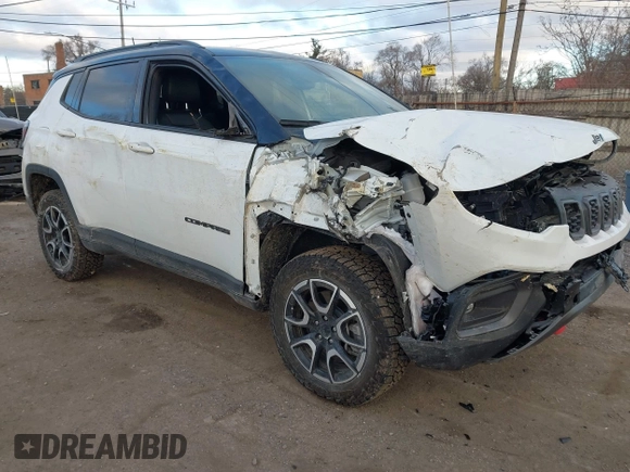 2024 Jeep Compass Trailhawk с VIN 3C4NJDDN7RT131393, выставлен на аукционе IAAI как лот 41217550 с пробегом 8 215 миль миль и . История ставок и продаж доступна на DreamBid. Изображение 1.