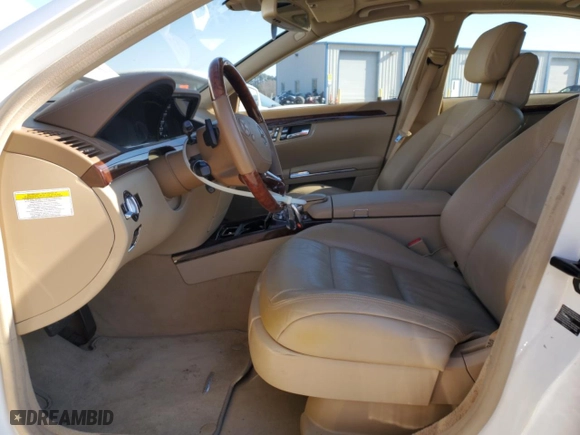 2010 Mercedes-Benz S-Class S 550 with VIN WDDNG7BBXAA297031, listed as a Copart auction lot 87528915 with 0 mi miles and Salvage Title. Bid and sale history available at carsss.com. Image 7.