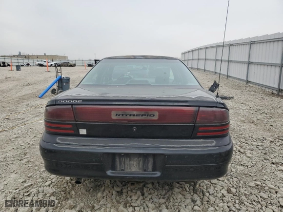 1997 Dodge Intrepid with VIN 2B3HD46T8VH791818, listed as a Copart auction lot 52585355 with 194,324 mi miles and Non Repairable. Bid and sale history available at carsss.com. Image 6.