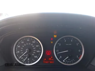 2005 BMW 5 Series 545i with VIN WBANB33515B089725, listed as a IAAI auction lot 41504335 with 117,657 mi miles and . Bid and sale history available at carsss.com. Image 7.