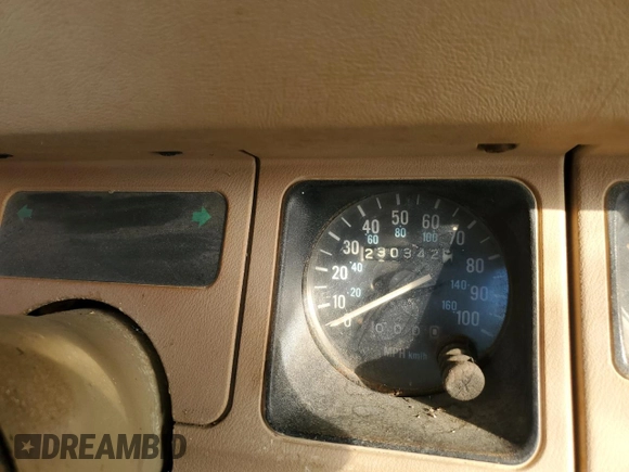 1991 Jeep Wrangler with VIN 2J4FY49S5MJ112683, listed as a Copart auction lot 47187635 with 230,342 mi miles and Clean title. Bid and sale history available at DreamBid. Image 9.