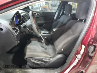 2015 Chrysler 200 Limited z VIN 1C3CCCAB6FN575970, wystawiony jako Copart lot #50773635 z przebiegiem 126 770 mil mil oraz Szkoda całkowita • Salvage title. Historia ofert i sprzedaży dostępna na DreamBid. Obrazek 7.