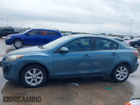 2011 Mazda 3 i Touring with VIN JM1BL1VG2B1425700, listed as a IAAI auction lot 42084171 with 162,310 mi miles. Bid and sale history available at carsss.com. Image 15.