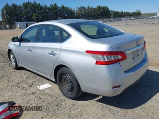 2015 Nissan Sentra S z VIN 3N1AB7AP2FY353036, wystawiony jako IAAI lot #42027149 z przebiegiem 132 432 mil mil oraz . Historia ofert i sprzedaży dostępna na DreamBid. Obrazek 3.