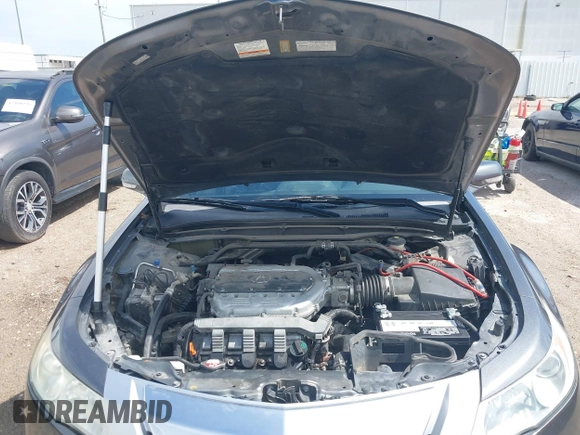 2009 Acura TL Technology z VIN 19UUA86579A024594, wystawiony jako IAAI lot #42466764 z przebiegiem Nie podano mil oraz . Historia ofert i sprzedaży dostępna na DreamBid. Obrazek 10.