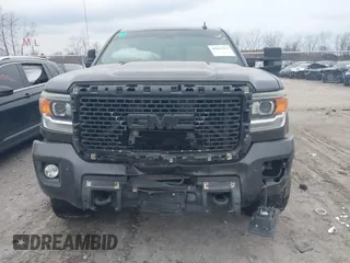 2015 GMC Sierra 2500HD available WiFi Denali with VIN 1GT120E84FF681816, listed as a IAAI auction lot 40967677 with 187,561 mi miles. Bid and sale history available at carsss.com. Image 12.