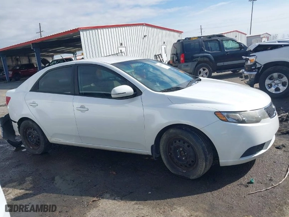 2013 Kia Forte EX with VIN KNAFU4A22D5737373, listed as a IAAI auction lot 41435221 with 1 mi miles. Bid and sale history available at carsss.com. Image 12.