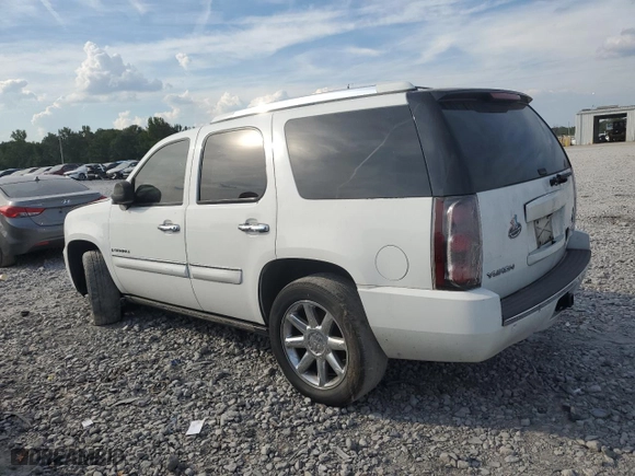 2007 GMC Yukon Denali with VIN 1GKFK63837J271278, listed as a Copart auction lot 72351514 with 245,465 mi miles and Clean Title. Bid and sale history available at carsss.com. Image 2.