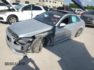 2016 Mercedes-Benz C 300 z VIN 55SWF4JB6GU129662, wystawiony jako Copart lot #56786515 z przebiegiem Nie podano mil oraz Szkoda całkowita • Salvage title. Historia ofert i sprzedaży dostępna na DreamBid. Obrazek 1.