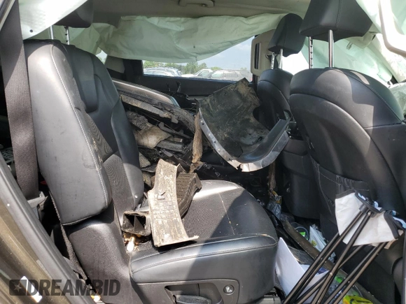 2022 Kia Telluride S z VIN 5XYP64HC1NG257897, wystawiony jako Copart lot #59868225 z przebiegiem 86 096 mil mil oraz Szkoda całkowita • Salvage title. Historia ofert i sprzedaży dostępna na DreamBid. Obrazek 11.