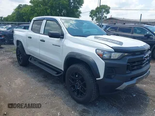 2024 Chevrolet Colorado 4WD Trail Boss with VIN 1GCPTEEKXR1227510, listed as a IAAI auction lot 42685724 with 9,472 mi miles and . Bid and sale history available at DreamBid. Image 1.