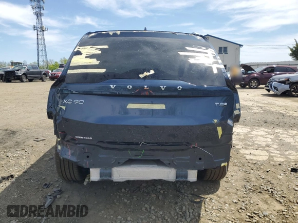 2025 Volvo XC90 with VIN YV4H60PF3S1335792, listed as a Copart auction lot 54220905 with 2,658 mi miles and Salvage Title. Bid and sale history available at DreamBid. Image 6.