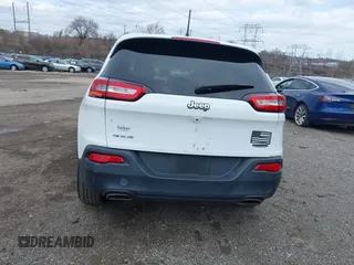 2017 Jeep Cherokee Latitude with VIN 1C4PJMCS7HW635967, listed as a IAAI auction lot 41742842 with 54,782 mi miles and . Bid and sale history available at DreamBid. Image 17.