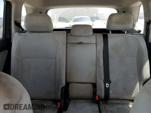 2018 Volkswagen Tiguan S z VIN 3VV1B7AX9JM068669, wystawiony jako Copart lot #56676365 z przebiegiem 178 679 mil mil oraz Szkoda całkowita • Salvage title. Historia ofert i sprzedaży dostępna na DreamBid. Obrazek 10.