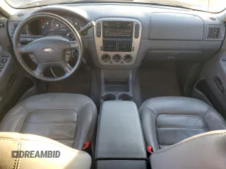 2004 Ford Explorer XLT z VIN 1FMZU73WX4ZA98942, wystawiony jako Copart lot #85046544 z przebiegiem 108 909 mil mil oraz Szkoda całkowita • Salvage title. Historia ofert i sprzedaży dostępna na DreamBid. Obrazek 8.
