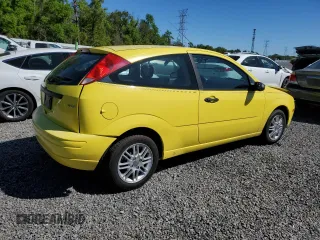 2005 Ford Focus S with VIN 3FAFP31N45R143144, listed as a Copart auction lot 49522455 with 125,885 mi miles and Salvage Title. Bid and sale history available at carsss.com. Image 3.