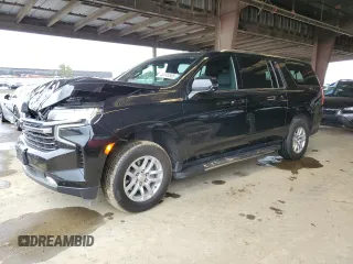 2023 Chevrolet Suburban LT z VIN 1GNSKCKDXPR174868, wystawiony jako Copart lot #49145585 z przebiegiem Nie podano mil oraz Szkoda całkowita • Salvage title. Historia ofert i sprzedaży dostępna na DreamBid. Obrazek 1.