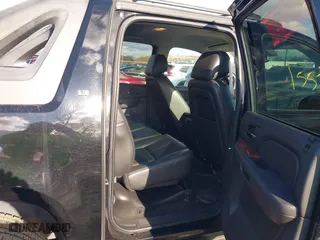 2012 Chevrolet Avalanche LT with VIN 3GNTKFE77CG228522, listed as a IAAI auction lot 40941557 with 166,954 mi miles. Bid and sale history available at carsss.com. Image 8.