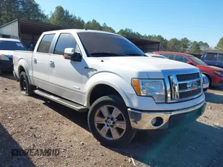 2011 Ford F-150 XLT with VIN 1FTFW1CT4BFB37205, listed as a IAAI auction lot 41220779 with 261,013 mi miles. Bid and sale history available at carsss.com. Image 1.