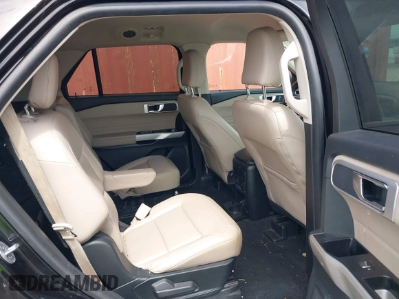 2022 Ford Explorer XLT z VIN 1FMSK8DH0NGC02932, wystawiony jako IAAI lot #42557795 z przebiegiem 90 991 mil mil oraz . Historia ofert i sprzedaży dostępna na DreamBid. Obrazek 8.