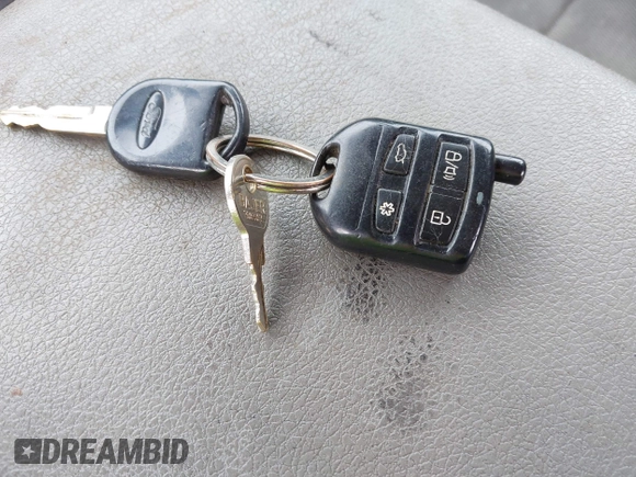 2006 Ford F-150 XLT с VIN 1FTPX14596NA08700, выставлен на аукционе IAAI как лот 42608279 с пробегом 2 160 165 миль миль и . История ставок и продаж доступна на DreamBid. Изображение 11.