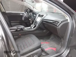 2016 Ford Fusion SE with VIN 3FA6P0HD9GR328918, listed as a IAAI auction lot 41969314 with 1 mi miles. Bid and sale history available at carsss.com. Image 5.