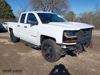2017 Chevrolet Silverado 1500 LT with VIN 1GCVKREC9HZ371544, listed as a IAAI auction lot 41807725 with 94,580 mi miles. Bid and sale history available at carsss.com. Image 1.