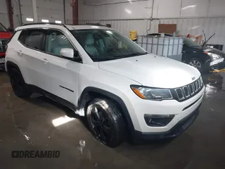 2019 Jeep Compass Latitude with VIN 3C4NJCBB2KT843724, listed as a IAAI auction lot 41366778 with 136,236 mi miles and . Bid and sale history available at DreamBid. Image 1.
